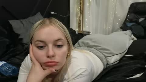 margot_robbie7 online show from 21, 2, 2025