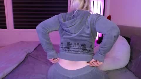 margot_robbie7 online show from 16, 10, 2025