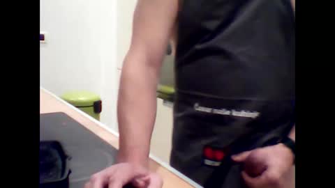 mari08972 online show from 8, 1, 2025