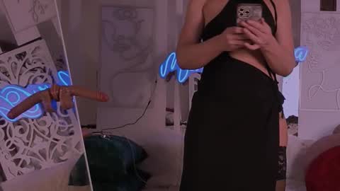 mari69juana online show from 8, 11, 2025