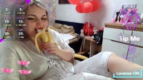 Mari online show from 12, 3, 2025