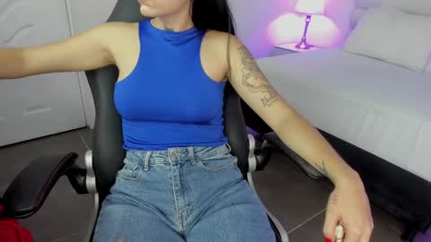 mari_salgado online show from 28, 1, 2025
