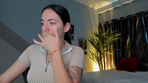 mari_salgado online show from 12, 9, 2025