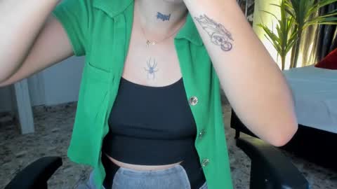 mari_salgado online show from 30, 9, 2025