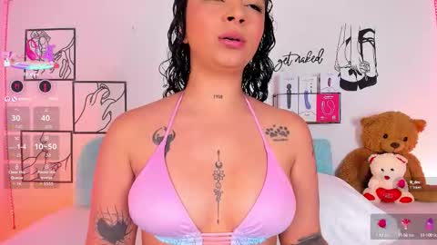 Mari Sweett  online show from 12, 9, 2025