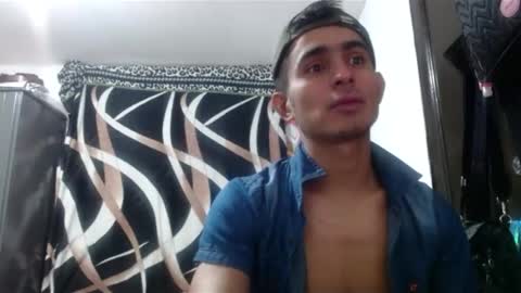 Snapshot of maria_and_angel17 chatting on 9, 1, 2025 Mara and ngel online show from 9, 1, 2025