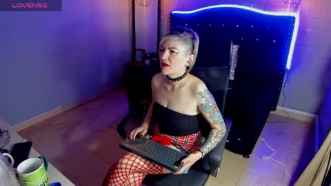 Maria fernanda online show from 10, 1, 2025
