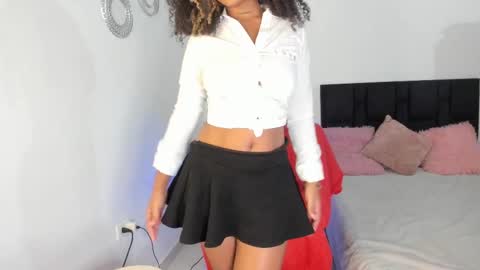 V A N E S S A  online show from 12, 3, 2025