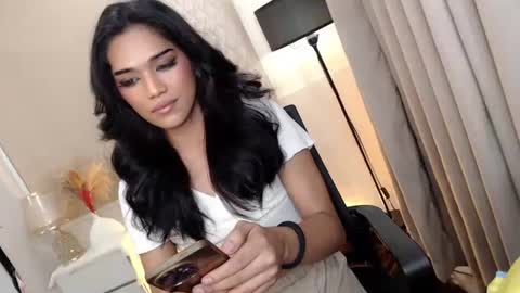 Snapshot of mariah_clara chatting on 27, 11, 2025 mariah_clara online show from 27, 11, 2025