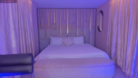 MARIA HERRERA  online show from 20, 12, 2025