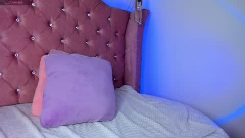 Snapshot of mariam__cute chatting on 18, 12, 2024 online show from 18, 12, 2024