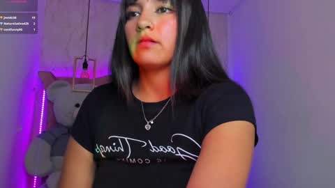 Snapshot of mariam__cute chatting on 12, 1, 2025 online show from 12, 1, 2025