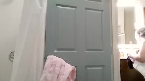 Snapshot of mariamaybe24 chatting on 30, 9, 2025 Mariah online show from 30, 9, 2025