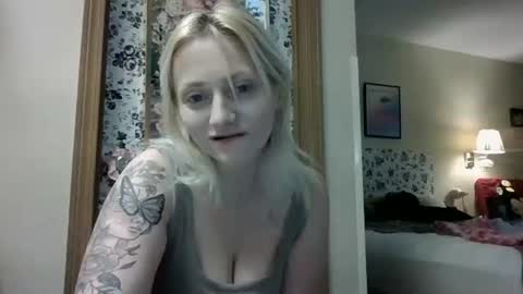 Snapshot of mariamaybe24 chatting on 14, 1, 2026 Mariah online show from 14, 1, 2026