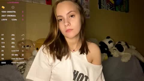 Mia online show from 4, 10, 2025