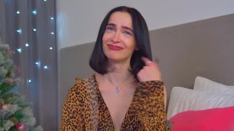 MariaMenson online show from 12, 12, 2024
