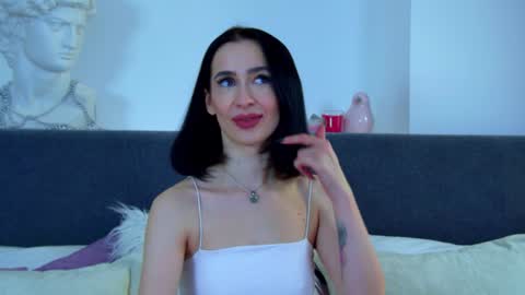 MariaMenson online show from 31, 1, 2025