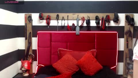 Marian online show from 21, 10, 2025