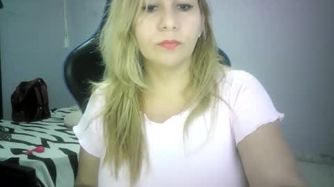 Snapshot of mariana995649 chatting on 29, 10, 2025 mariana995649 online show from 29, 10, 2025