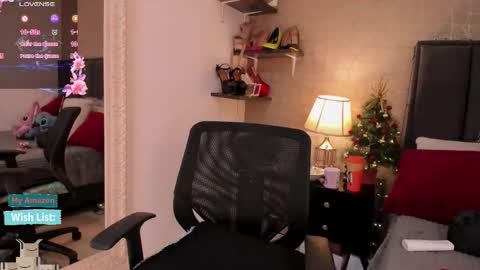 Mar y online show from 4, 12, 2025