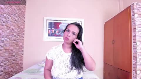 mariana mauricio online show from 10, 3, 2025