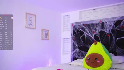 Snapshot of mariana_monroe04 chatting on 21, 10, 2025 Mariana online show from 21, 10, 2025