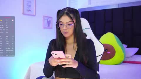 Snapshot of mariana_monroe04 chatting on 6, 11, 2025 Mariana online show from 6, 11, 2025