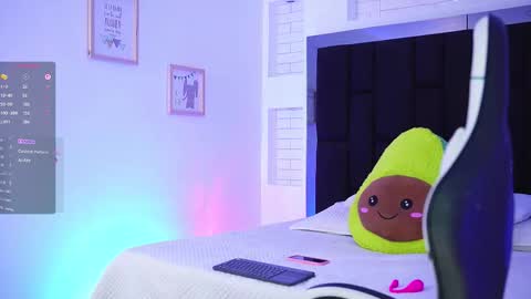 Snapshot of mariana_monroe04 chatting on 11, 11, 2025 Mariana online show from 11, 11, 2025