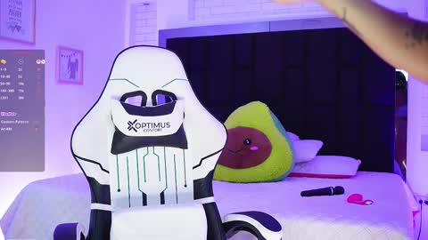 Snapshot of mariana_monroe04 chatting on 17, 11, 2025 Mariana online show from 17, 11, 2025