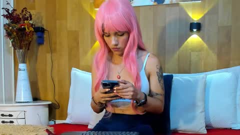 Mariana Angel online show from 17, 12, 2025