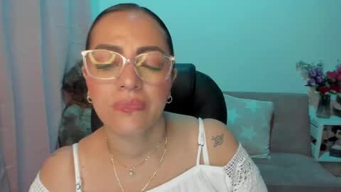 Mariana Lopez online show from 12, 3, 2025