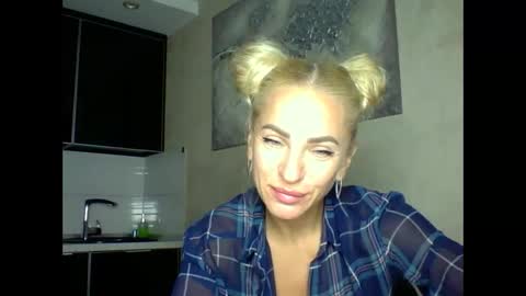 marianna1977 online show from 10, 10, 2025