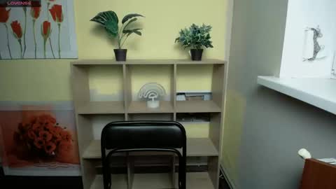 Snapshot of mariatess_ chatting on 10, 1, 2025 Mariia online show from 10, 1, 2025