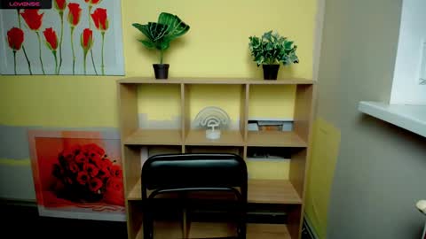 Snapshot of mariatess_ chatting on 27, 1, 2025 Mariia online show from 27, 1, 2025