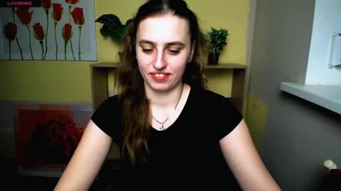 Snapshot of mariatess_ chatting on 7, 3, 2025 Mariia online show from 7, 3, 2025