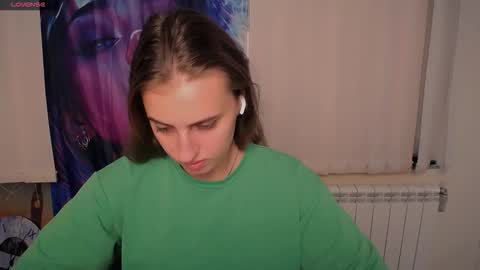 Snapshot of mariatess_ chatting on 11, 9, 2025 Mariia online show from 11, 9, 2025