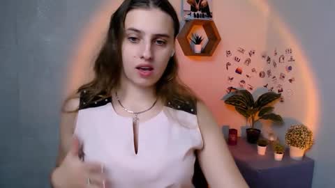 Snapshot of mariatess_ chatting on 14, 10, 2025 Mariia online show from 14, 10, 2025