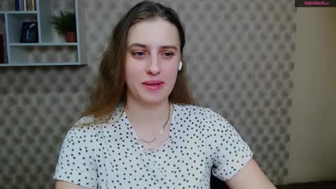 Snapshot of mariatess_ chatting on 15, 12, 2025 Mariia online show from 15, 12, 2025