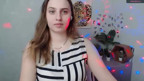 Snapshot of mariatess_ chatting on 3, 2, 2026 Mariia online show from 3, 2, 2026