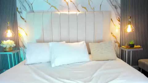 Snapshot of mariathlittle chatting on 22, 10, 2025 Maria online show from 22, 10, 2025