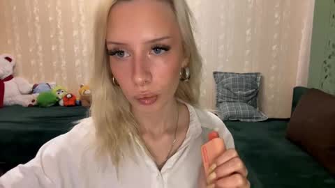 Molly online show from 11, 9, 2025