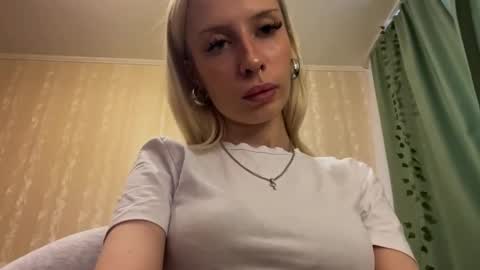 Molly online show from 18, 9, 2025