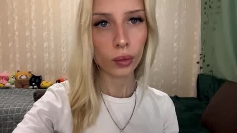 Molly online show from 22, 9, 2025