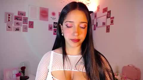 Nicolle online show from 5, 2, 2026