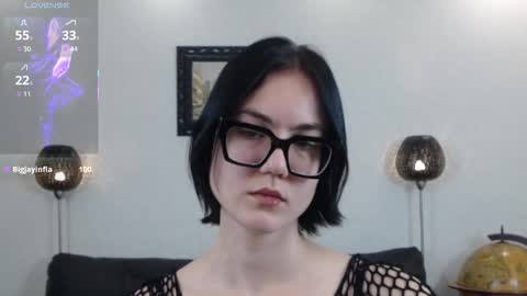 Marie Fitch online show from 25, 11, 2025