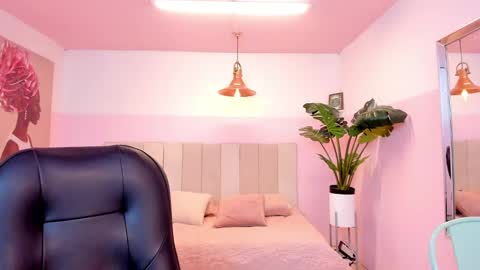 Snapshot of marie_harper chatting on 20, 12, 2024 Marie online show from 20, 12, 2024