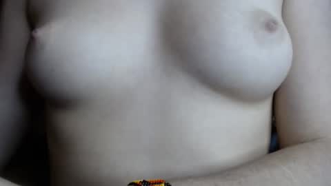 Snapshot of mariel_sins21 chatting on 20, 12, 2024 Mariie online show from 20, 12, 2024