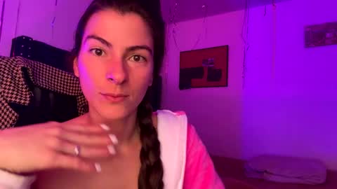 Snapshot of mariel_sins21 chatting on 6, 1, 2025 Mariie online show from 6, 1, 2025