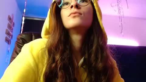 Snapshot of mariel_sins21 chatting on 10, 1, 2025 Mariie online show from 10, 1, 2025