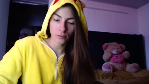 Snapshot of mariel_sins21 chatting on 8, 2, 2025 Mariie online show from 8, 2, 2025